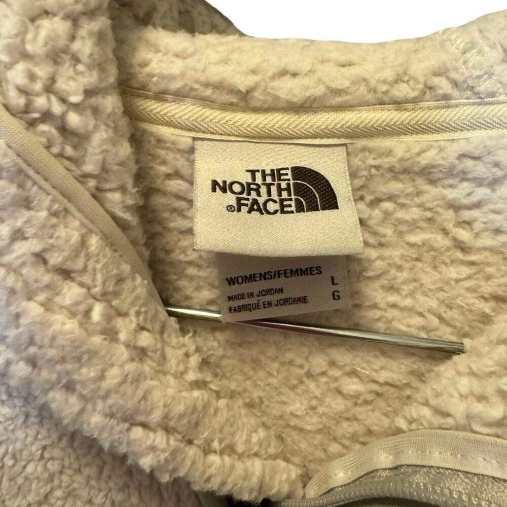 The North Face Cream Fleece Sweater - Picture 3 of 6